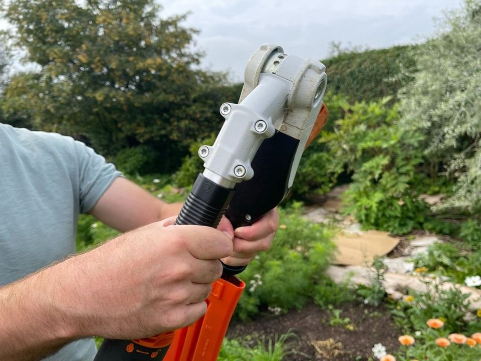 STIHL HS 82 T 30″ Petrol Hedge trimmer