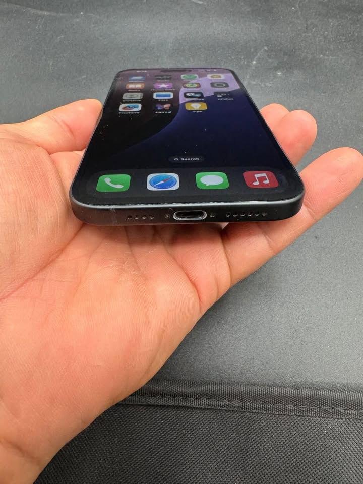 Apple iPhone 15 Plus (Good Condition) - AT&T and Cricket-